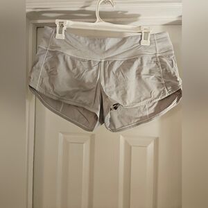 Lululemon White Cream Athletic Shorts Lightweight Elastic Waist